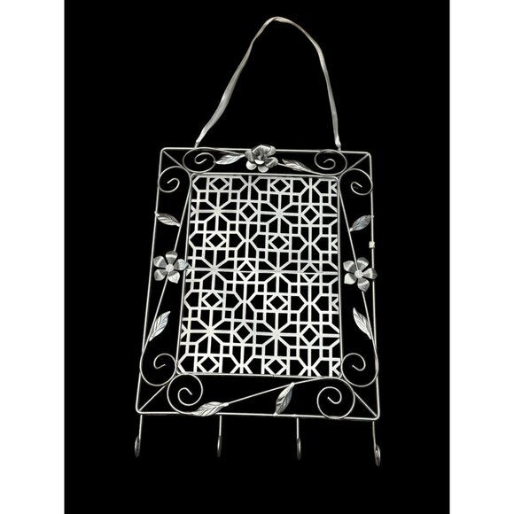 Decorative Floral Design Silver Metal Wall Hanging Jewelry Organizer With 4 Hook - Picture 11 of 13
